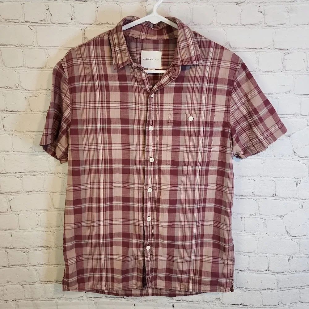 Men's American Eagle button-down shirt, size small